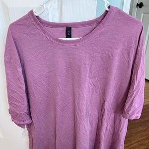 Lululemon Men’s fundamental shirt XXL